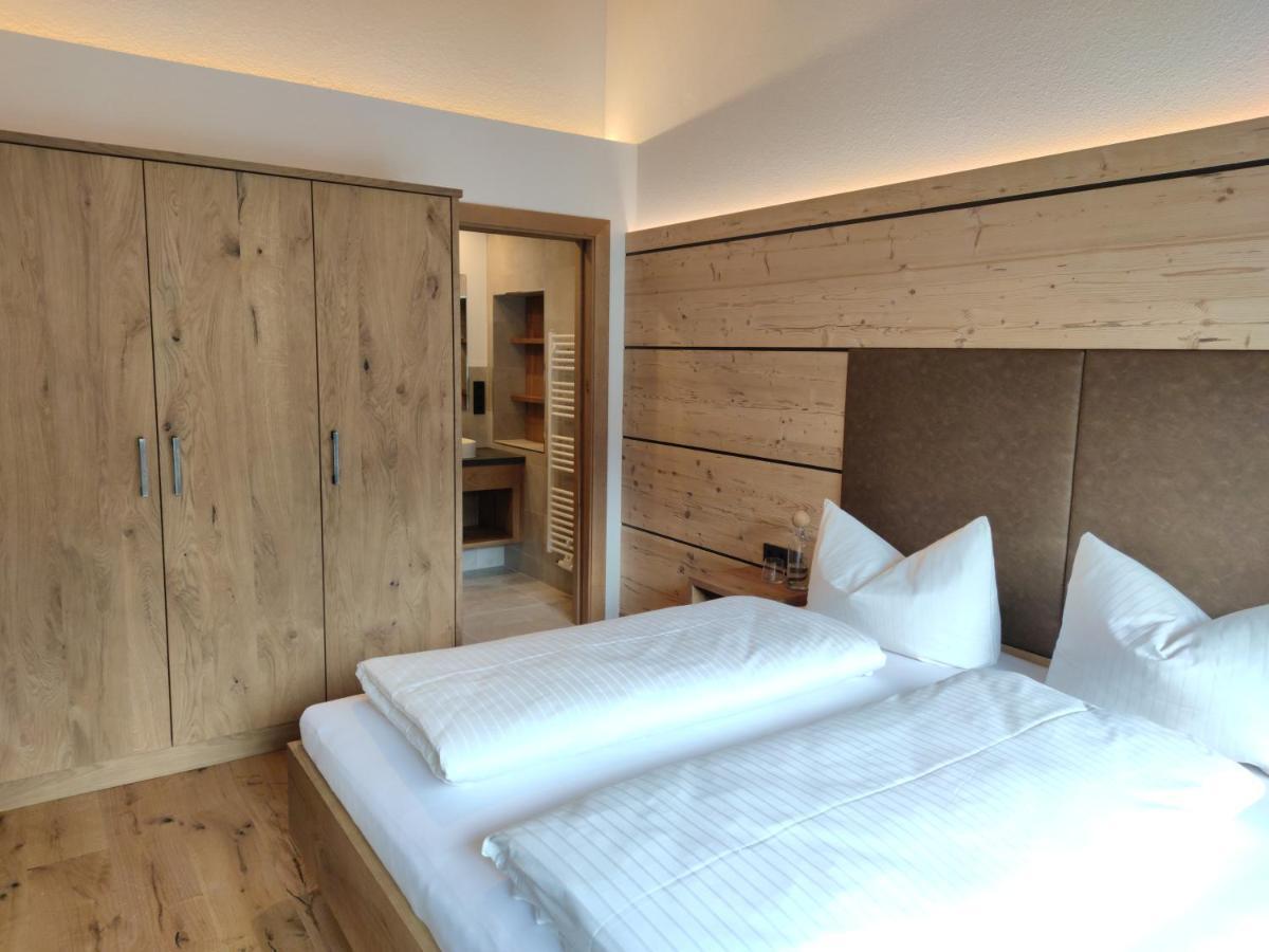 Appartement Pension Strolz บีเคลบาค ภายนอก รูปภาพ