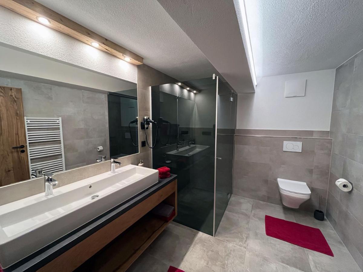 Appartement Pension Strolz บีเคลบาค ภายนอก รูปภาพ