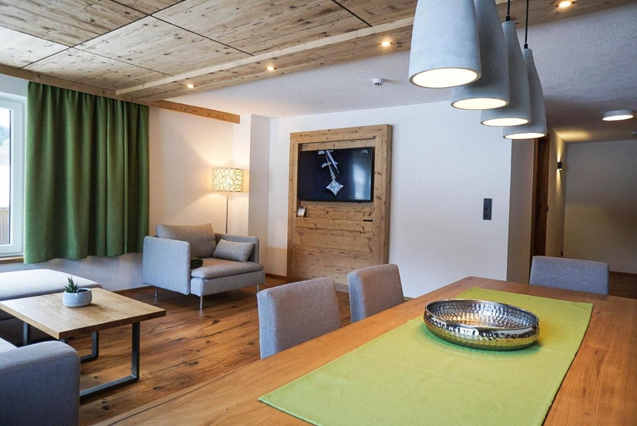 Appartement Pension Strolz บีเคลบาค ภายนอก รูปภาพ